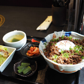 炭火焼肉 明月苑_1