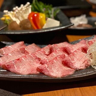 A variety of courses of shabu shabu made with carefully selected Japanese beef. main can be selected