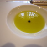 ジョエル・ロブション サロン - 上質なオリーブオイルです