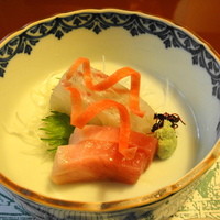 たん熊北店 本店 - 刺身は鯛とマグロのトロ