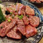 YAKINIKU 藤吉郎 - 