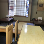Ugetsu Zushi - 店内テーブル席