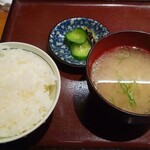 Oshiyokujidokoro Yoshimatsu - ご飯、お新香、味噌汁
