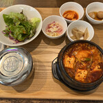 korean kitchen カブ韓 fushimi - 海鮮激辛スンドゥブパプサン