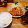 とんかつ幸楽 - 特醸ロースカツ 225g 定食(2,255円・税込)