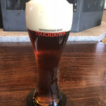 ROCK - デュンケル。こちらではデュンケルとロックボックがちょっと毛色の違うビール。たくさん飲む人はこれをどこに盛り込むかが大事（笑）適度な飲みごたえがありながら、タイミングを選ばないのがこのビールの良さ。