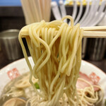 西永福の煮干箱 - 特製濃厚煮干らーめん　麺リフト