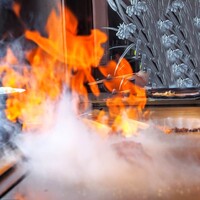 鉄板焼 赤坂 - 肉を燃やせ！