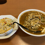 中華料理 福苑 - 酸辣湯麺＋半チャーハン 950円