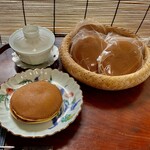 野口製菓 - 明治九谷の芥子図皿で