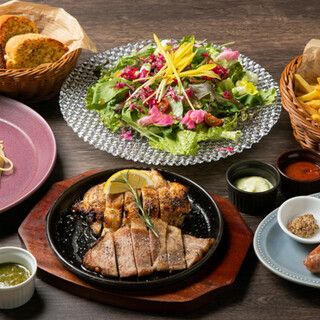 There are also a variety of course meals that you can enjoy grilled in a kiln. All-you-can-drink is also recommended◎