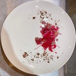 お食事処 はんぐりー - 前菜のイカとビーツ