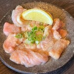 Shichirin Yakiniku Sumiya - 塩ホルモン