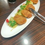 旬彩酒房　海彦山彦 - 豊西牛メンチカツ