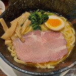 雷神ラーメン - 本気の横浜家系ラーメン850円