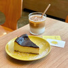 喫茶 檸檬の - 料理写真:カフェラテ、バスクチーズケーキ