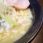 麺酒房 龍安 - 刻みタマネギ