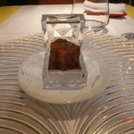 レストラン・セン - ほぼ生のサーモンにカリカリとした燻製香る衣が・・・