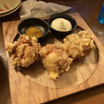 Uma Karaage To Izakameshi Miraizaka - 