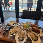 The Oyster Bar Kobe - 海を眺めながら牡蠣をいただきま〜す♫