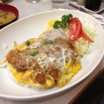 キッチンふるはし - カツ玉ライス（カツ丼）（１８時～）（８８０円）２０１３年３月