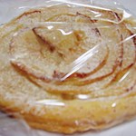 パティシエ・ヒロ ヤマモト - ﾀﾙﾄ・ｵ・ﾎﾟﾝﾑ　300円　（＾ω＾）　　手ブレｽﾐﾏｾﾝ。