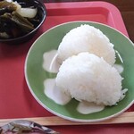 ふるさと茶屋 - シンプルに塩だけのムスビ