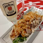 Kosui ten - ジムビーム490円 蒸し鶏のピリ辛ごまあえ680円