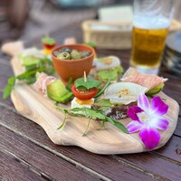 TOOTH TOOTH GARDEN RESTAURANT - 