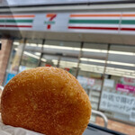 セブンイレブン - 料理写真:お店で揚げたカレーパン 138円+税=149円