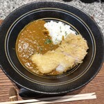 とんかつ 大希 - こちらも、カツの衣は白い！カレーは本格派の辛さ！！