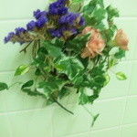 松葉茶屋 - お手洗いの造花飾り