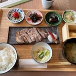 和食時々酒 ときのとき - ときのとき御膳（豚肉西京漬）　1580円
            ライス・味噌汁おかわり無料