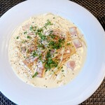 ル プティ レストラン エピ - 本日のパスタ　ベーコンとチーズのクリームパスタ