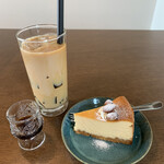Sweets&Bar BLUEMOON CAFE - 