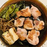 サミットストア - 唐揚げ用鳥モモぶつで｢焼き鳥丼｣塩