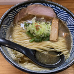 極麺 青二犀 - 限定麺のにぼしょうゆらーめん850円