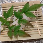 寿司英 - 【お造り】
      
      ❀『穴子の洗い』
      梅肉をつけて
      