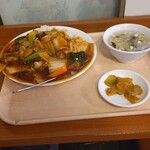 萬興楼 - 牛バラあんかけご飯