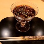 銀座 しのはら - 葛切とジュンサイの黒蜜