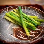 勢麟 - 雪笹。美しい名前の山菜。たっぷりいただきました。