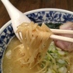 中華そば活力屋 - 麺のアップ