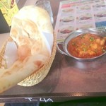 ナラン - 野菜カレー、ナン