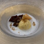 TOKYO CHINOIS 神子 - プーアール茶ゼリーとマンゴーのアイス