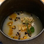 TOKYO CHINOIS 神子 - カリフラワーを乳酸醗酵した酸辣湯