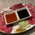 Horumon Yakiniku Hachi - 