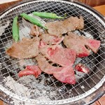 Shichirin Yakiniku Anan - カルビ焼きましょ！