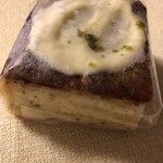 チリムーロ - 洋酒ケーキ【レモンリキュールホワイトチョコがけケーキ】￥５５０