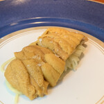 蒼 - 蛤出汁をたっぷり吸ったフェデリーニ。
      爽やかかつ風味豊かな北紫雲丹を、贅沢に！