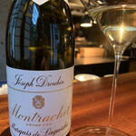 蒼 - このあたりから、もうマジやば全開です。
      マルキ・ド・ラギッシュ。
      まだ若いのに、もう十分な艶やかさとリッチさ。粘度も高くて、まとわりつくような舌触りも最高！